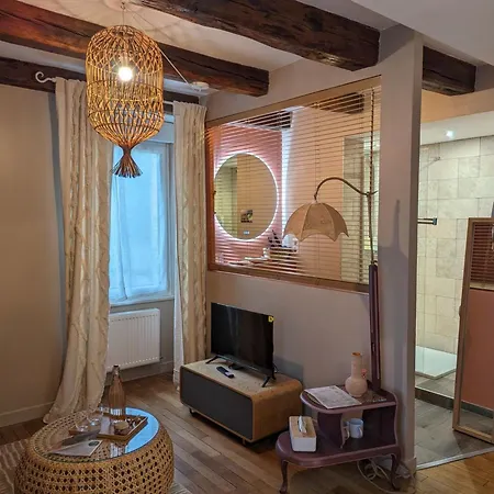 Le Champ Des Sources Guest house Langres