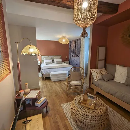 Guest house Le Champ Des Sources