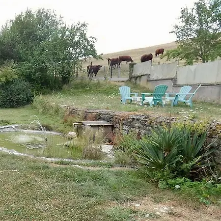 Le Champ Des Sources Casa de hóspedes Langres
